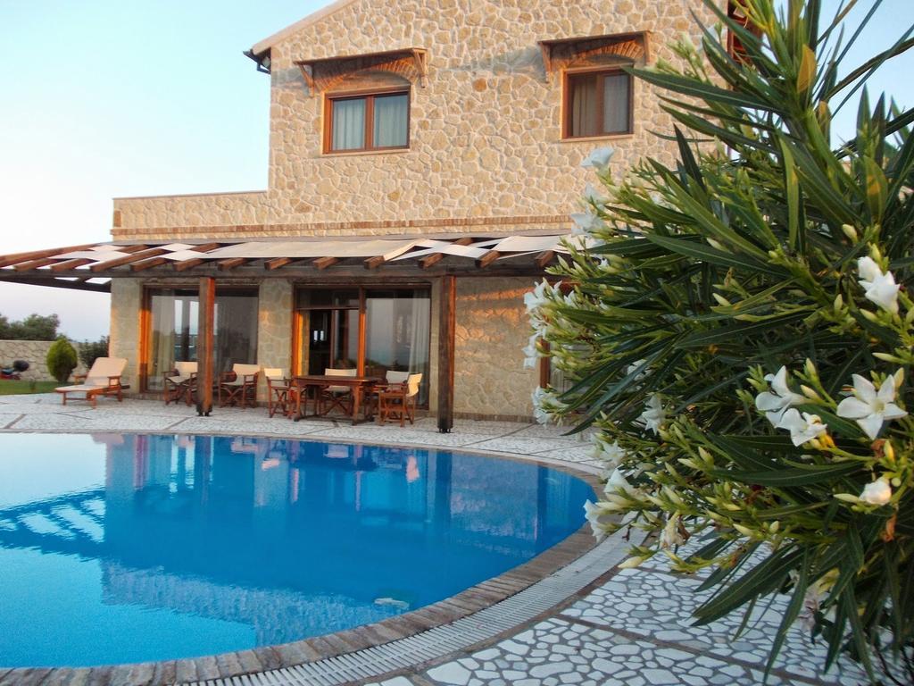 Villa Petrino Halikounas الغرفة الصورة