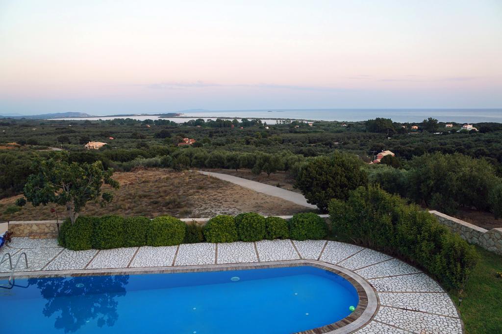 Villa Petrino Halikounas الغرفة الصورة
