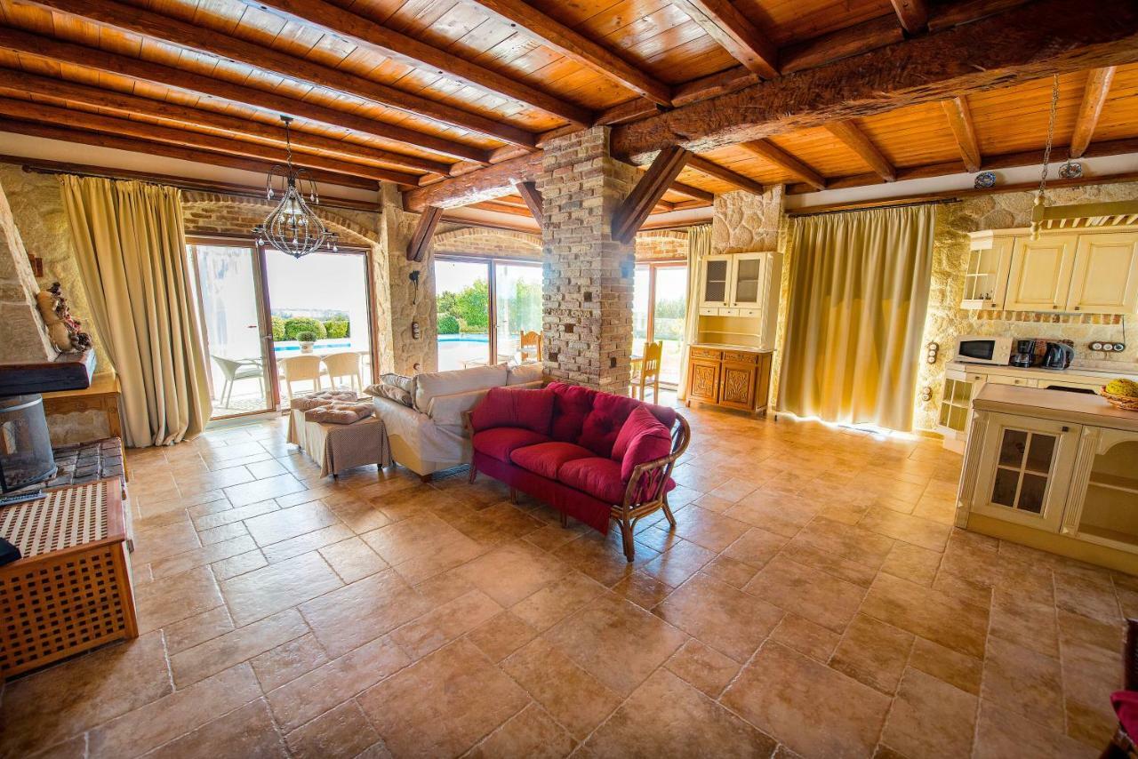 Villa Petrino Halikounas المظهر الخارجي الصورة