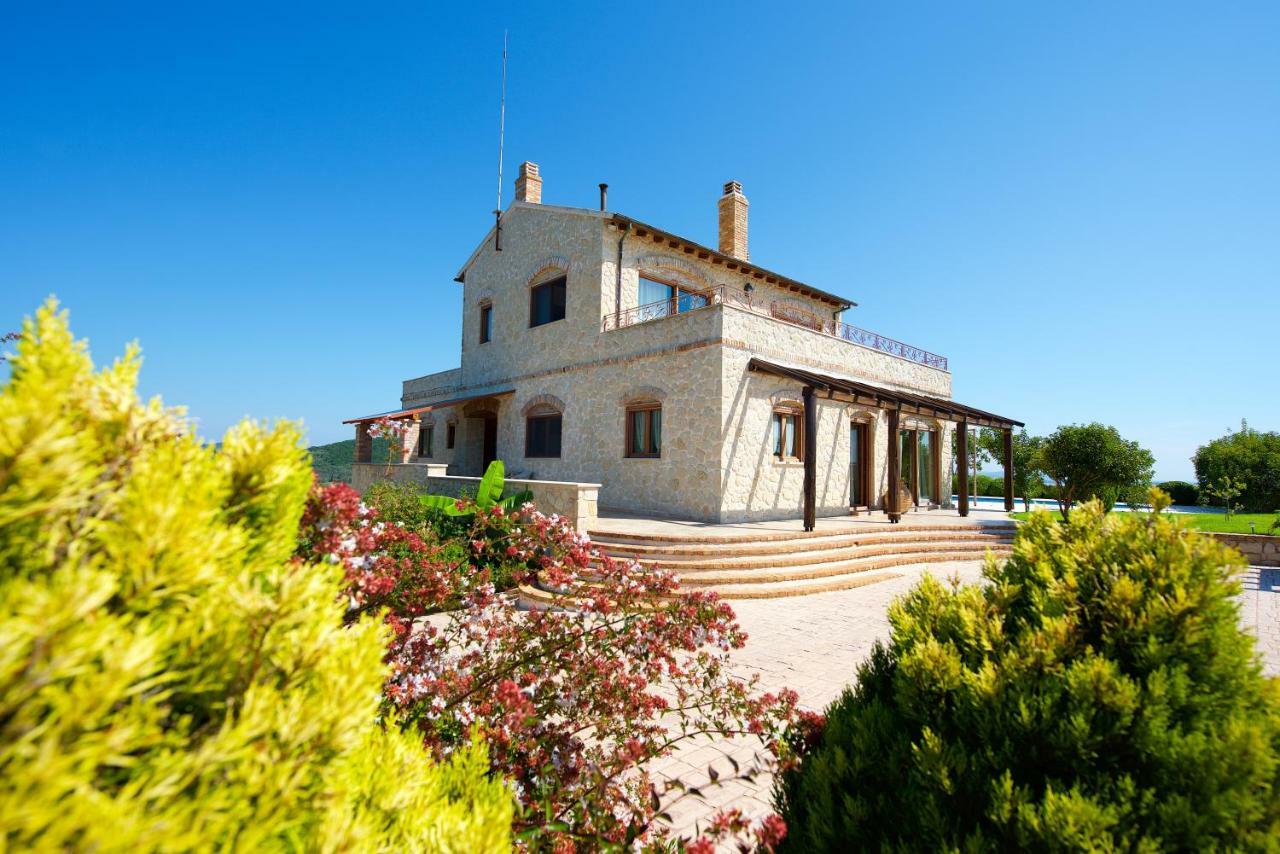 Villa Petrino Halikounas المظهر الخارجي الصورة